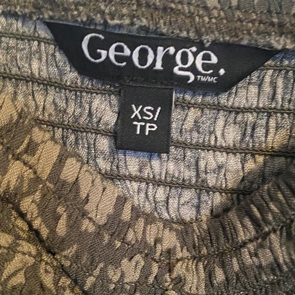 George Floral Ruched Midi Dress - Picture 3 of 10